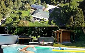 Golden Caves - Bed & Breakfast
